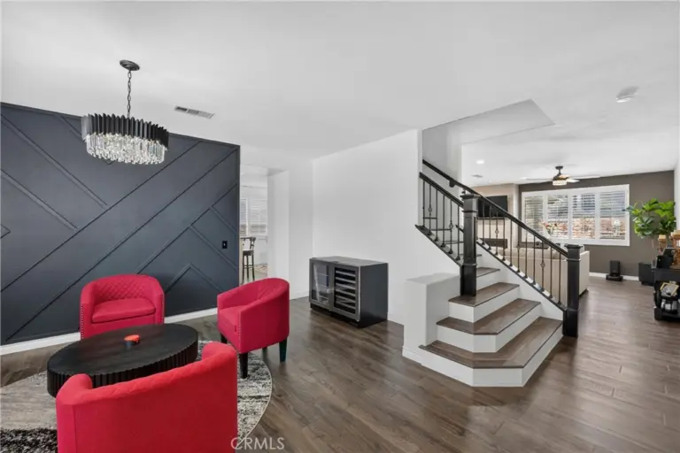 12330 Columbia, Eastvale