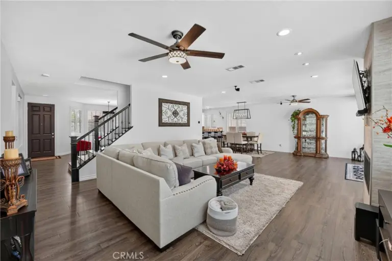 12330 Columbia, Eastvale