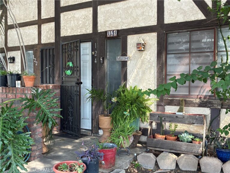 124 E Merrill, Rialto