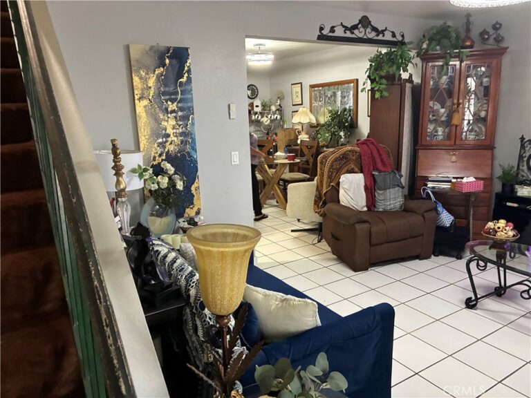 124 E Merrill, Rialto