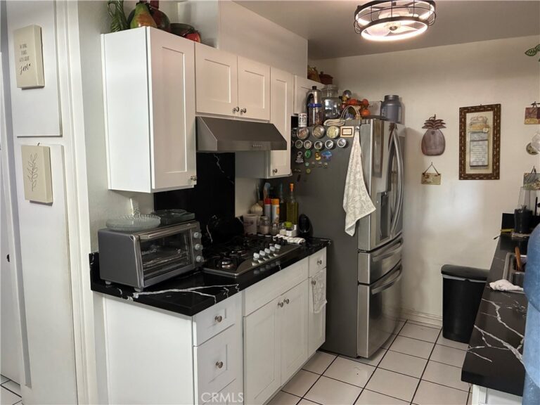 124 E Merrill, Rialto
