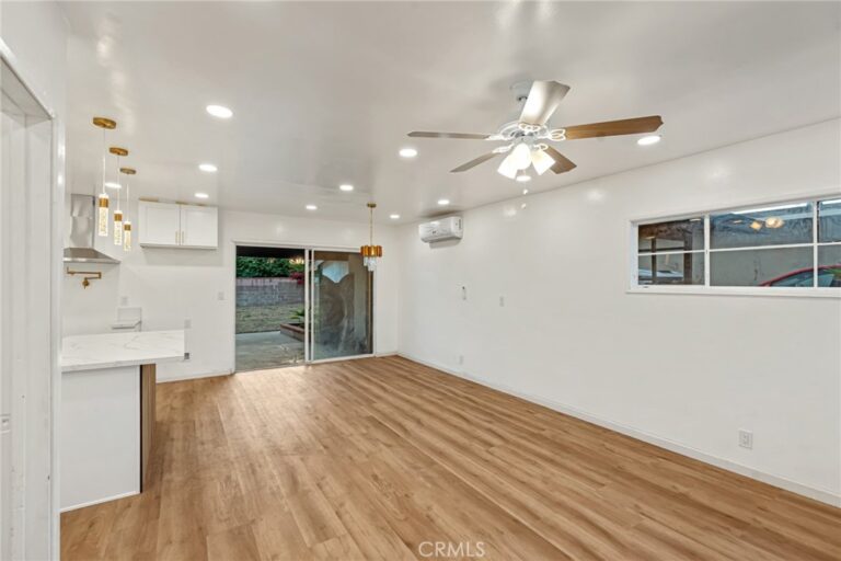 1243 Mandalay, Ontario