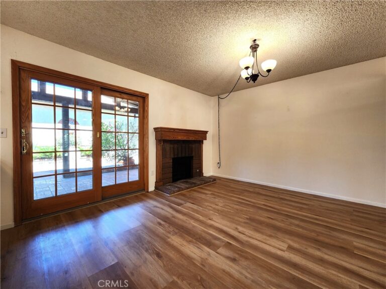 1264 Tarryglen Ln, San Dimas
