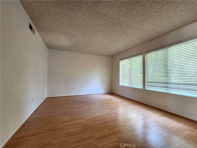 1264 Tarryglen Ln, San Dimas