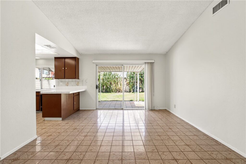 127 E Juanita, Glendora
