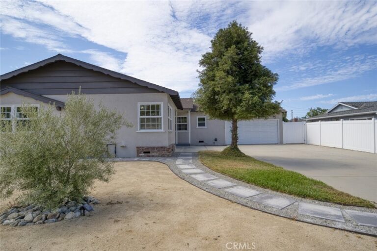 128 W Gaillard Street, Glendora
