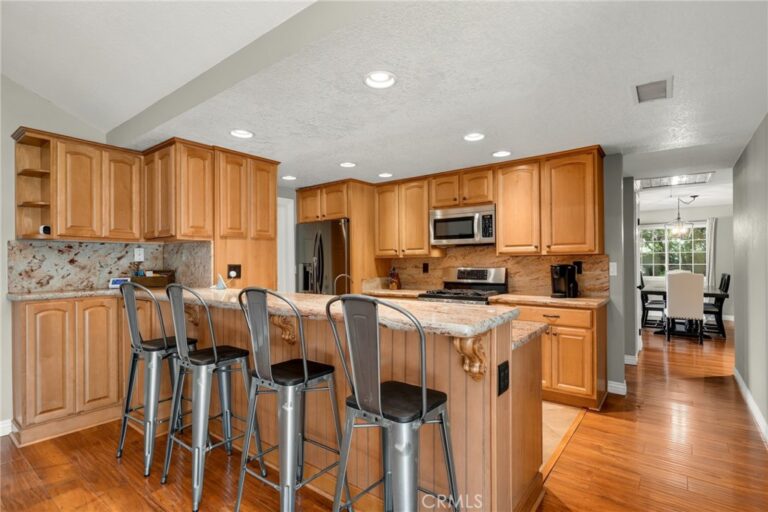 131 Shire Court, San Dimas