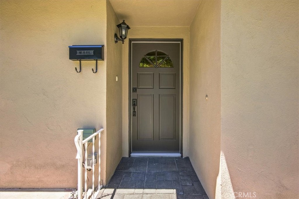 1317 5th, Upland