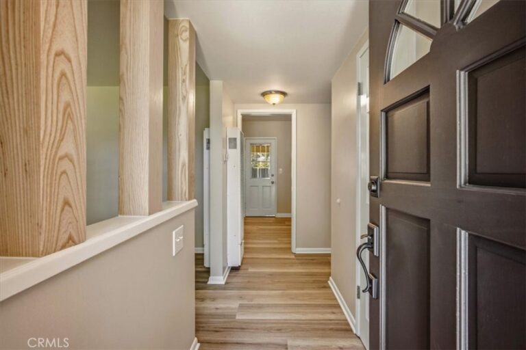 1317 5th, Upland