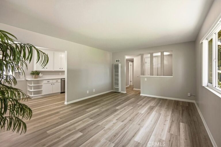 1317 5th, Upland