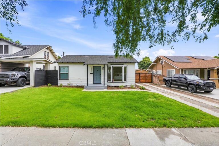 1334 N Sultana, Ontario
