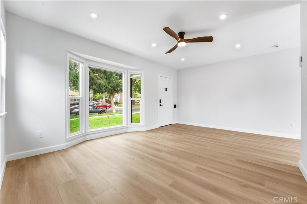 1334 N Sultana, Ontario
