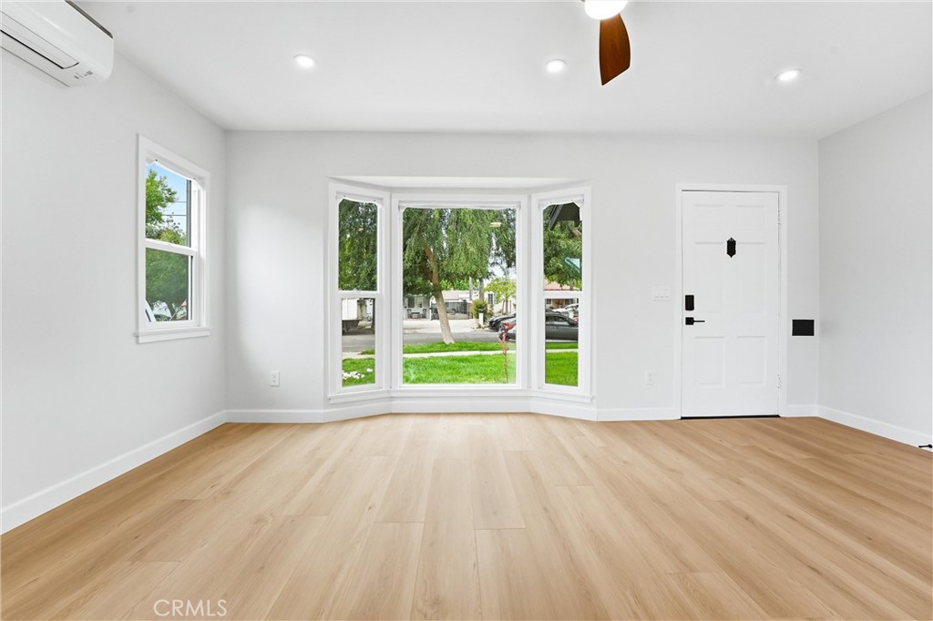 1334 N Sultana, Ontario