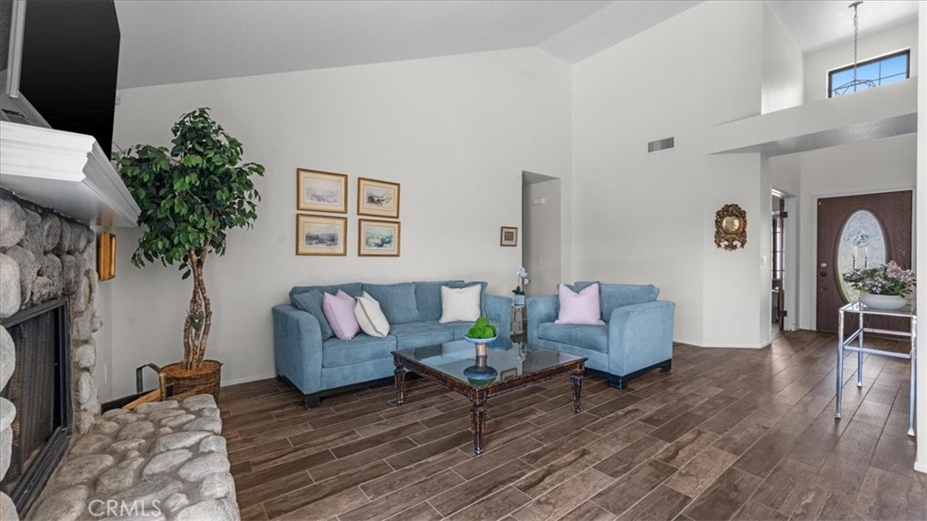 1338 Brookhaven Place, Upland