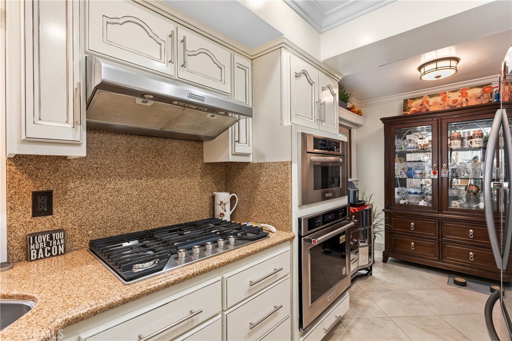 134 Oak Forest Circle, Glendora