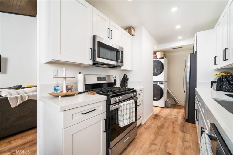 1342 W 8th Street, Upland