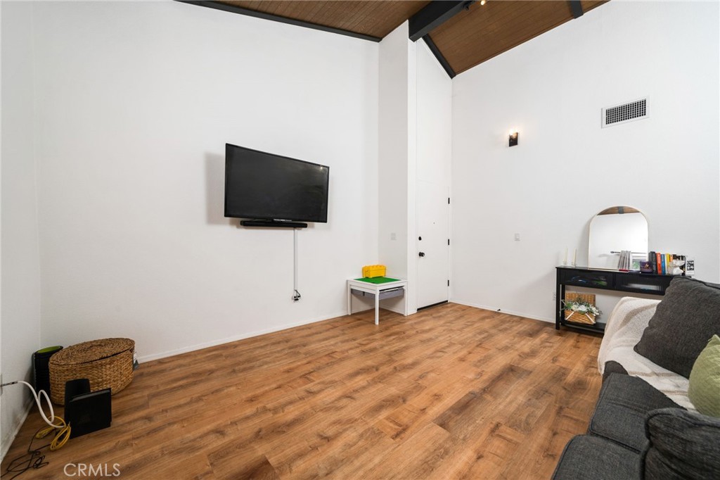 1342 W 8th Street, Upland