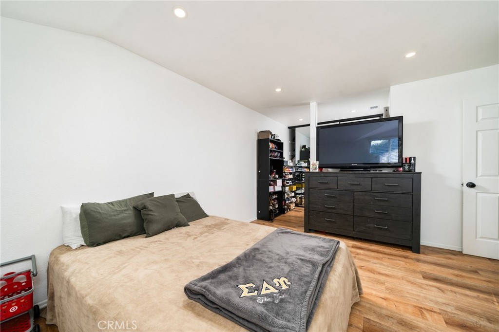 1342 W 8th Street, Upland