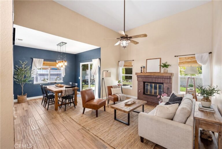 1344 Brookside Court, Upland