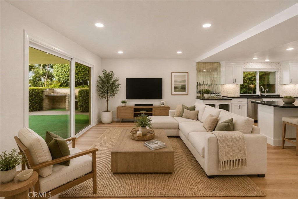 1348 Hickory, La Verne