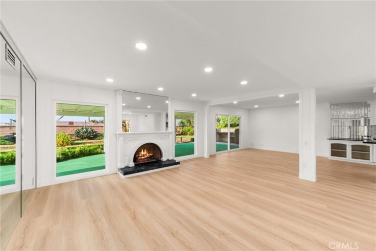 1348 Hickory, La Verne
