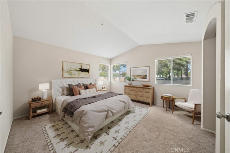 13734 Hillcrest, Fontana