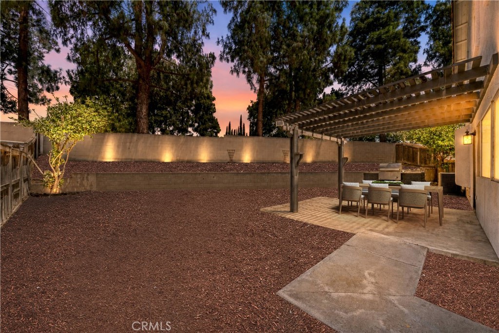 13734 Hillcrest, Fontana