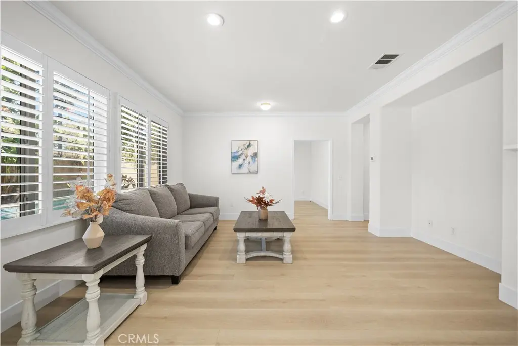 13953 Ellis Park, Eastvale