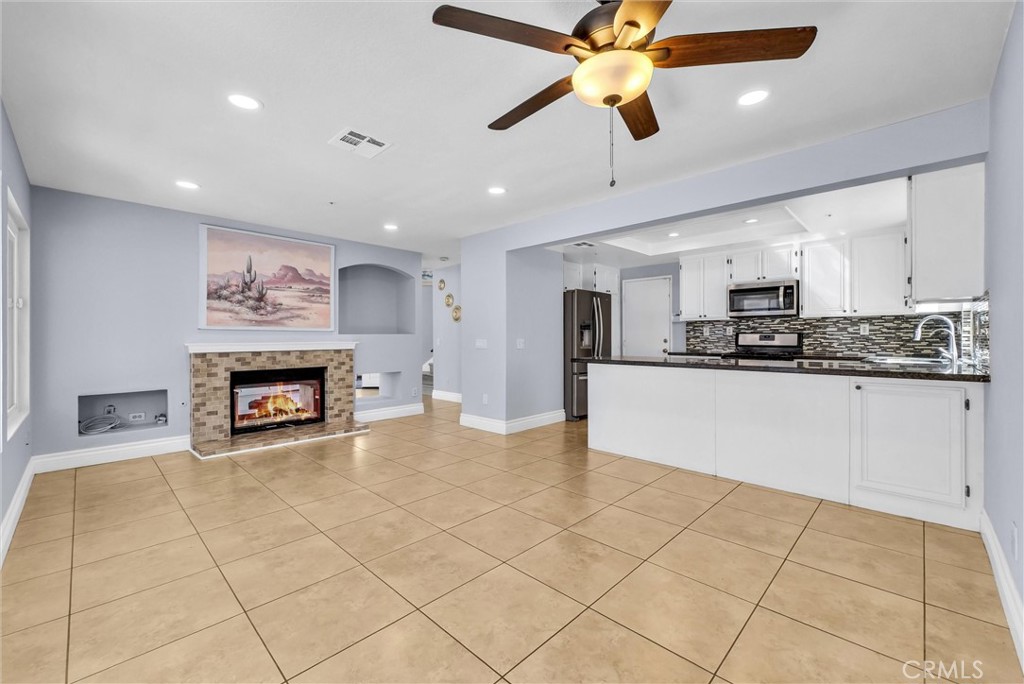 14077 Valley Forge Court, Fontana