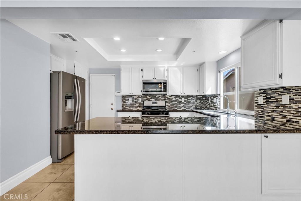 14077 Valley Forge Court, Fontana