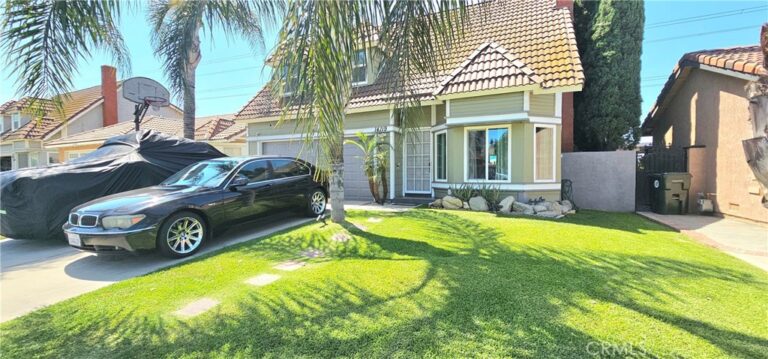 14119 Woodland, Fontana