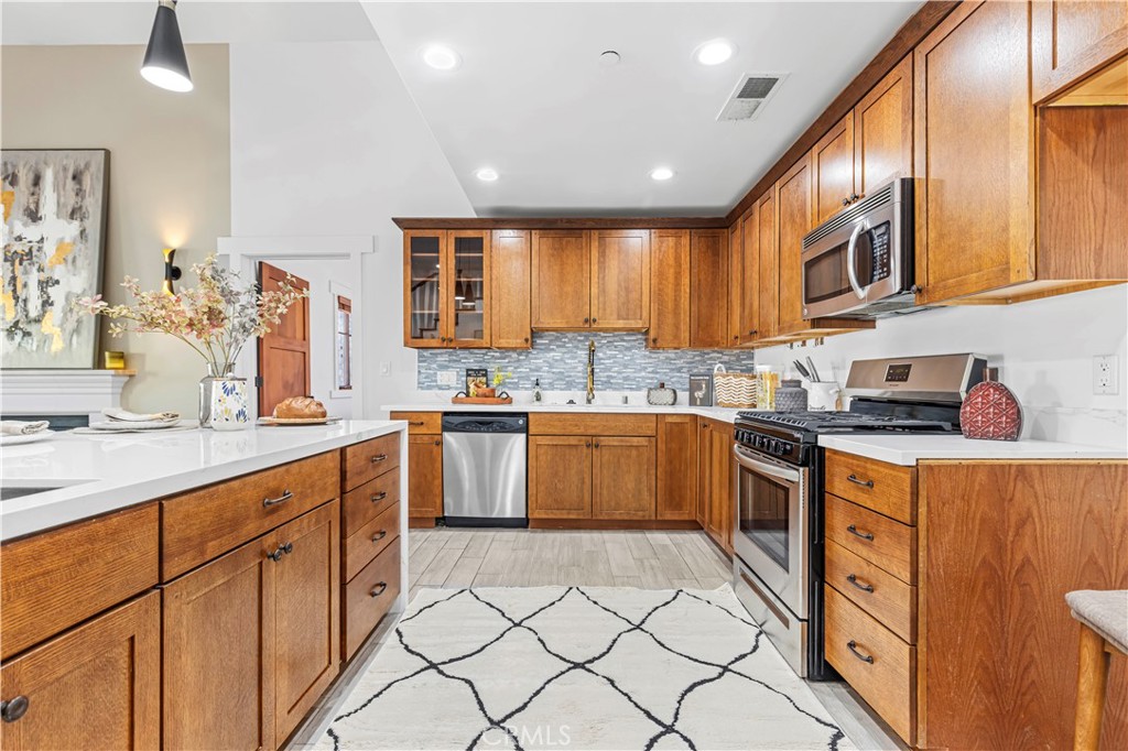 142 N Vermont ave #B, Glendora