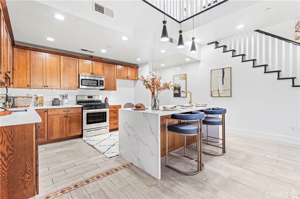 142 N Vermont ave #B, Glendora