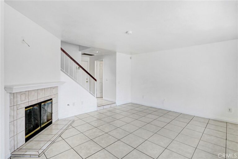 14716 Long View Drive, Fontana