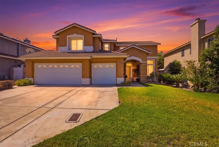 14993 Oak Spring, Fontana
