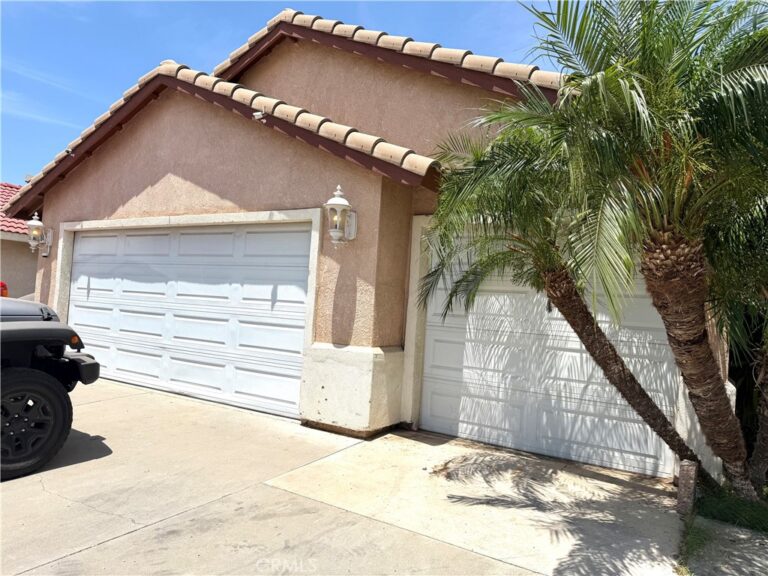 15184 Macadamia Court, Fontana