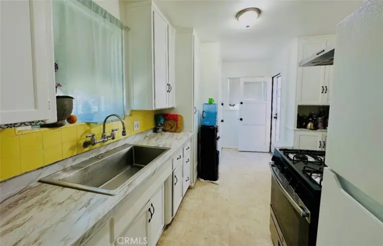 1519 E Idahome, West Covina