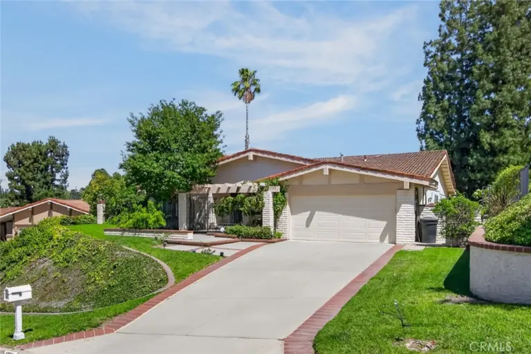 1526 S Fairway Knolls, West Covina