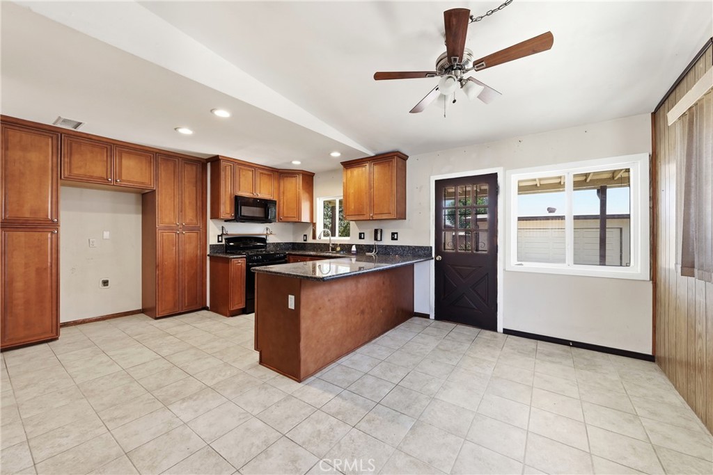 1531 W 4Th Street, Ontario