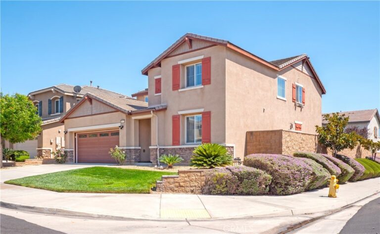 15333 Chive, Fontana
