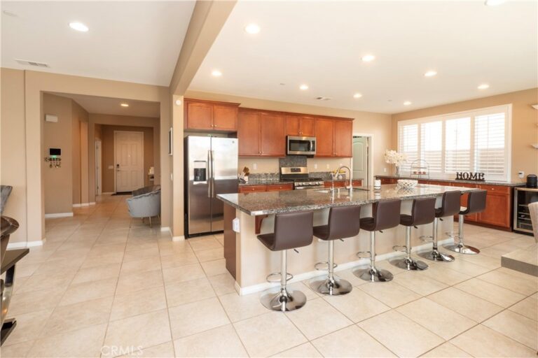 15333 Chive, Fontana