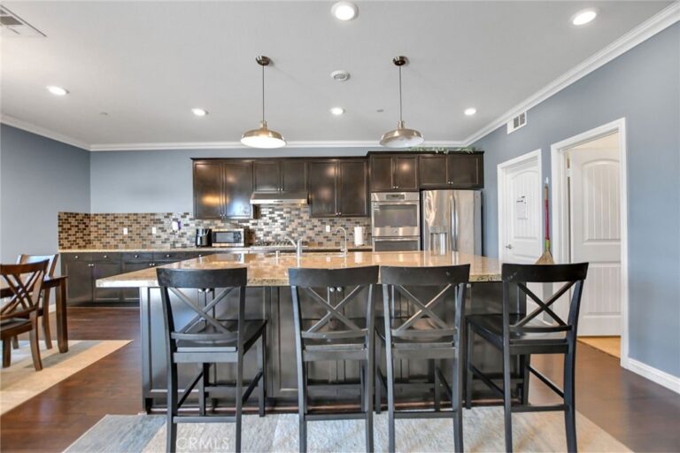15459 Vanilla Bean, Fontana