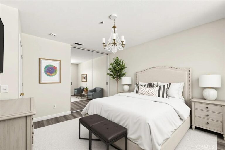 15556 Skylark, Fontana