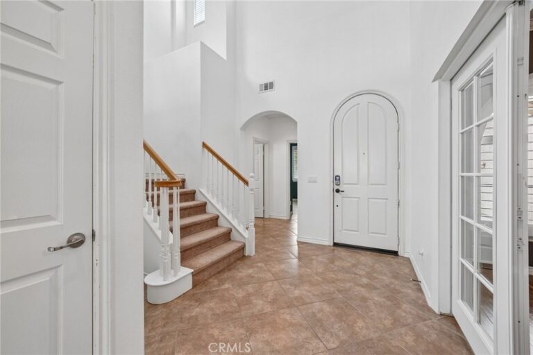 15590 Syracuse Lane, Fontana