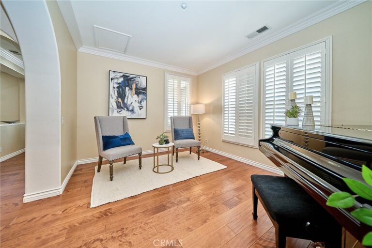 15592 Iron Spring Lane, Fontana