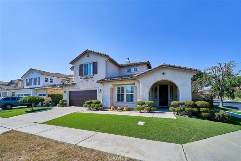15592 Iron Spring Lane, Fontana