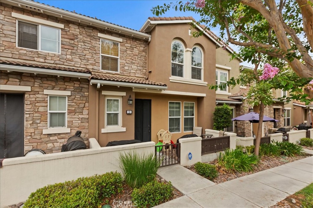 15723 Parkhouse #19, Fontana