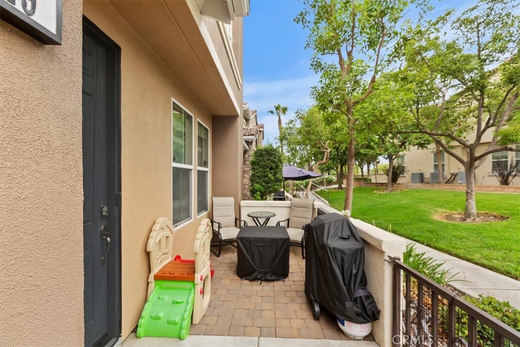 15723 Parkhouse #19, Fontana