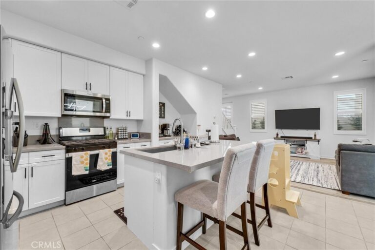 15974 Parkhouse Drive #3, Fontana