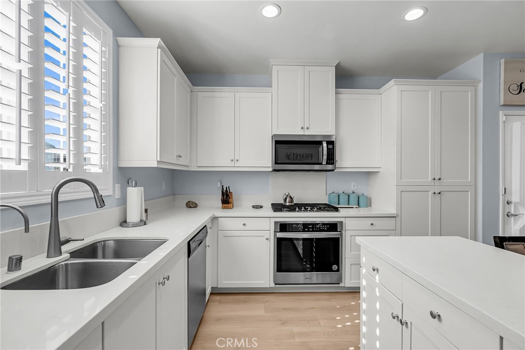 16064 Symphony Lane, Fontana